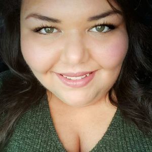 Meet your Posher, Ebony